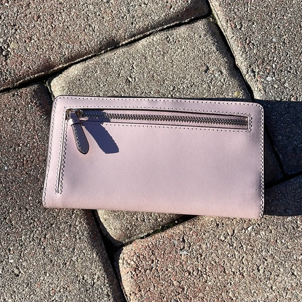 Kate Spade Schuyler Large Slim Bifold Wallet Clutch 
Chalk Pink 
NWT - Picture 6 of 16